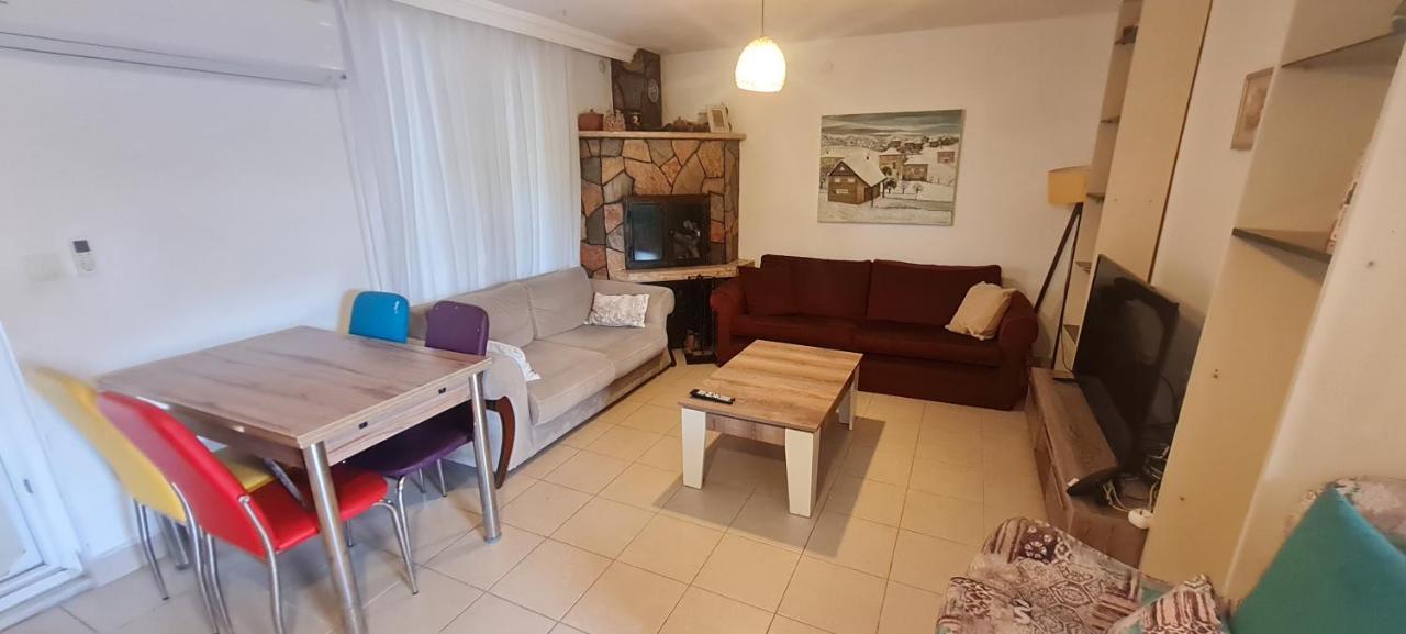 Triblex Villa I Private Beach I Walking Distance To The Sea 300 Meters Side Exterior photo